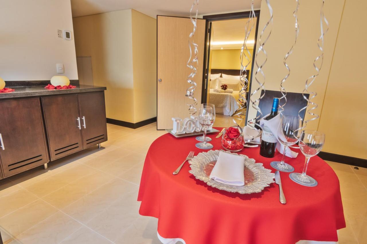 Sonesta Hotel